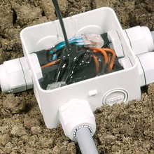 Junction box for waterproof underground connections